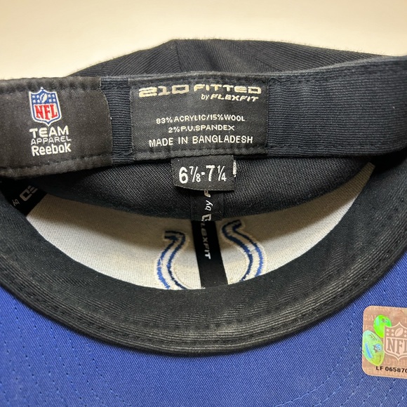 Indianapolis Colts Two Tone Hat - Picture 7 of 7